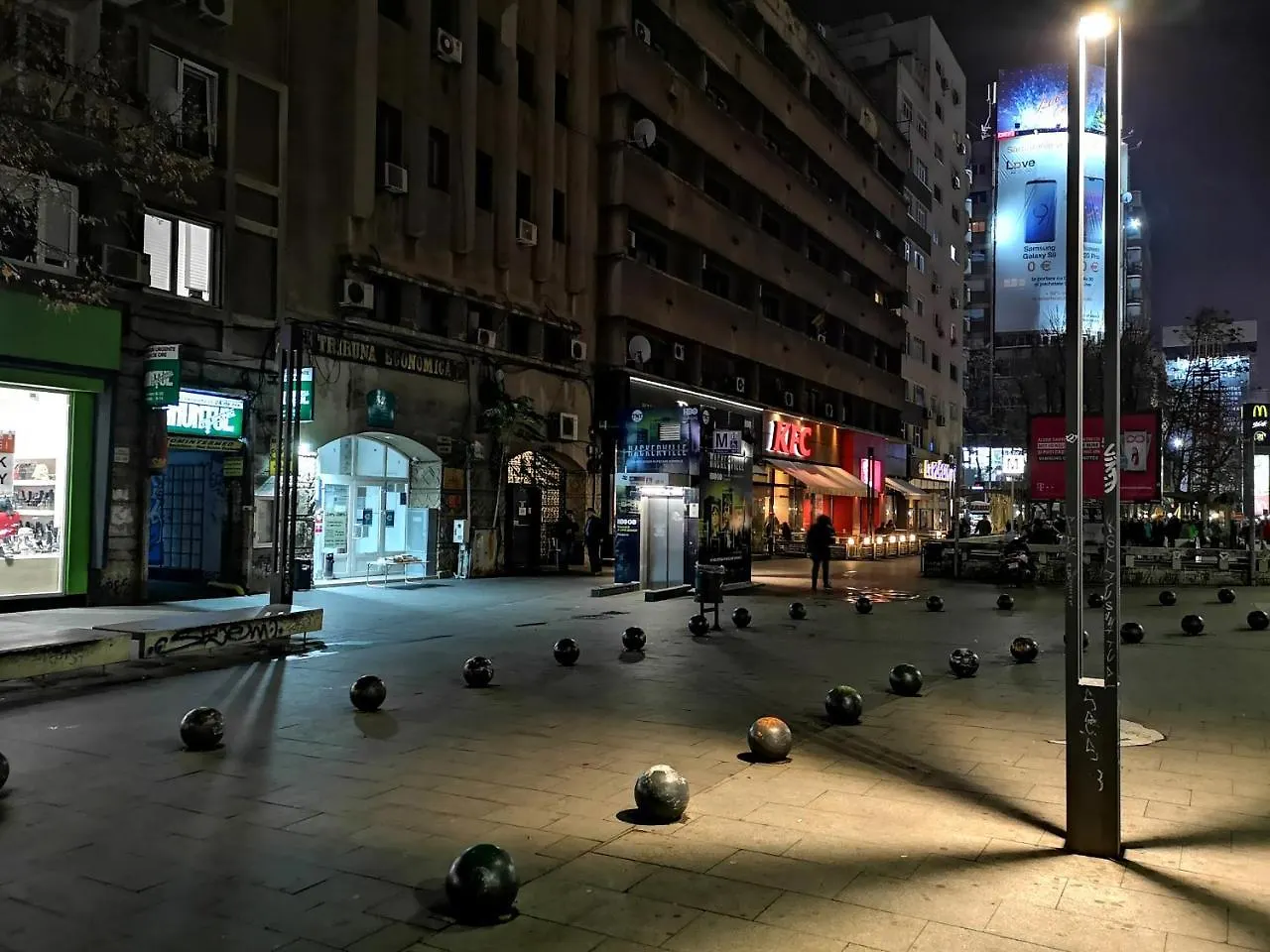 Apartment Magheru One ブカレスト 0*,